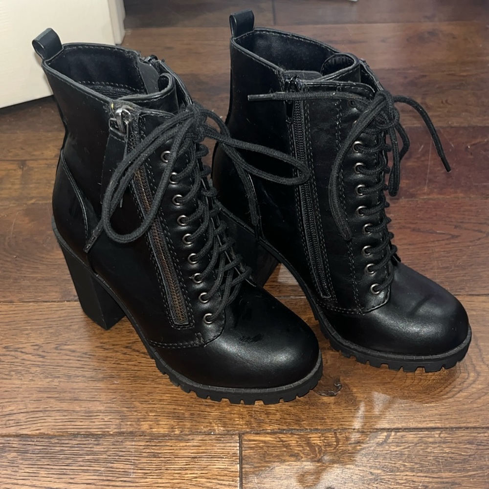 Black lace up combat boots/moto Boots
